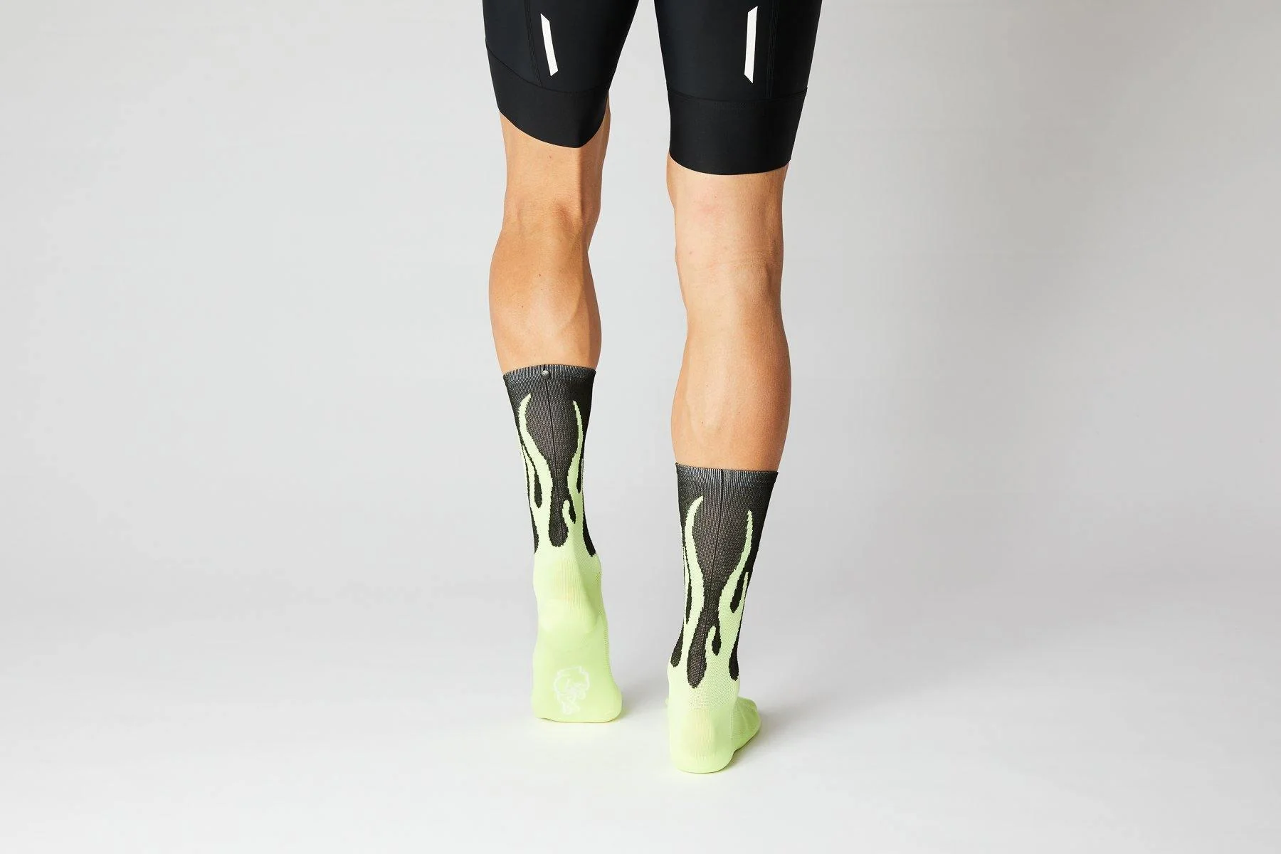 FINGERSCROSSED SOCKS | #11_08 FLAMES - BLACK / NEON - Image 10