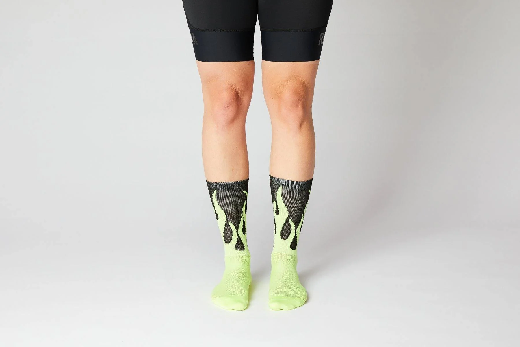 FINGERSCROSSED SOCKS | #11_08 FLAMES - BLACK / NEON - Image 3