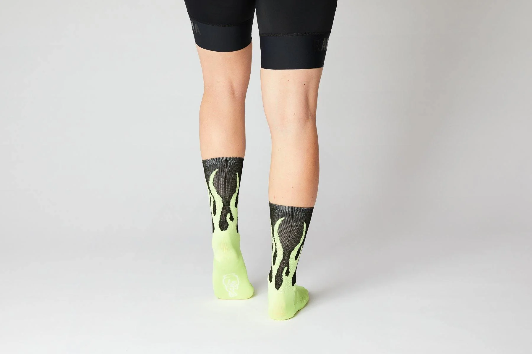 FINGERSCROSSED SOCKS | #11_08 FLAMES - BLACK / NEON - Image 6